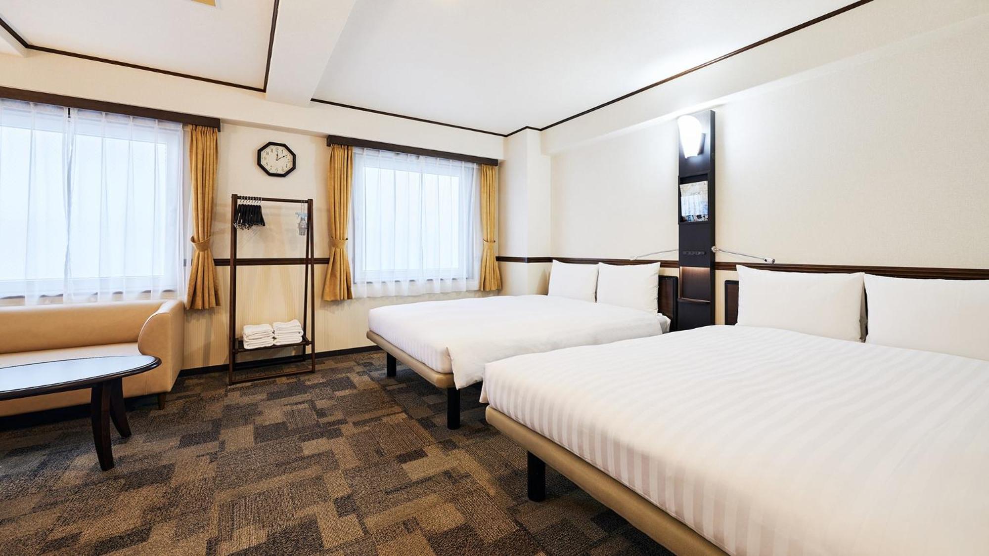 Toyoko Inn Osaka Tsuruhashi Ekimae Room photo