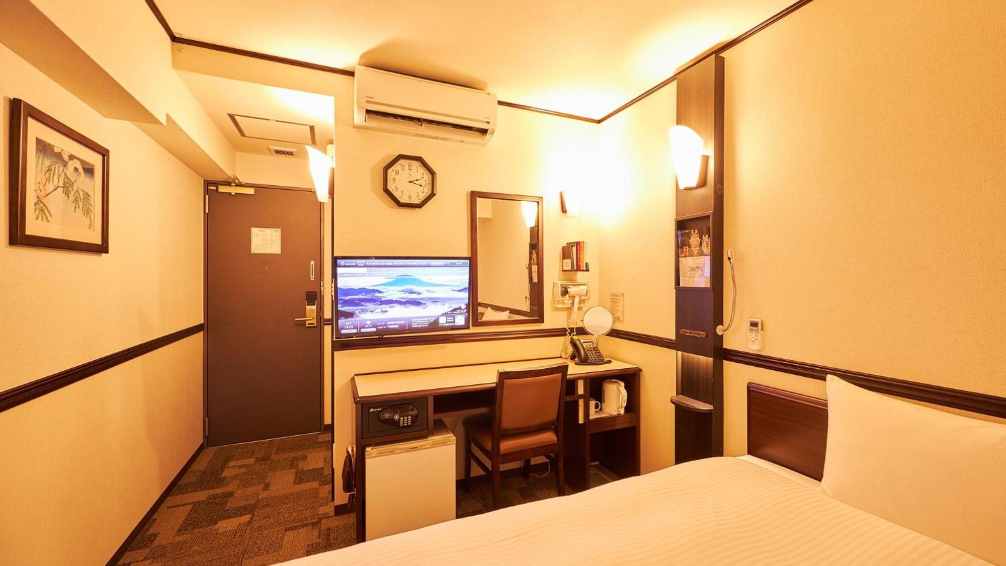 Toyoko Inn Osaka Tsuruhashi Ekimae Room photo