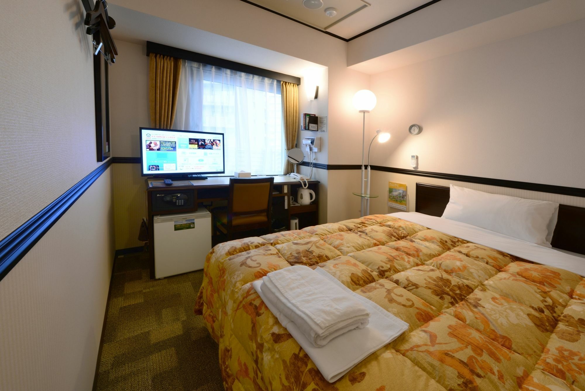 Toyoko Inn Osaka Tsuruhashi Ekimae Exterior photo