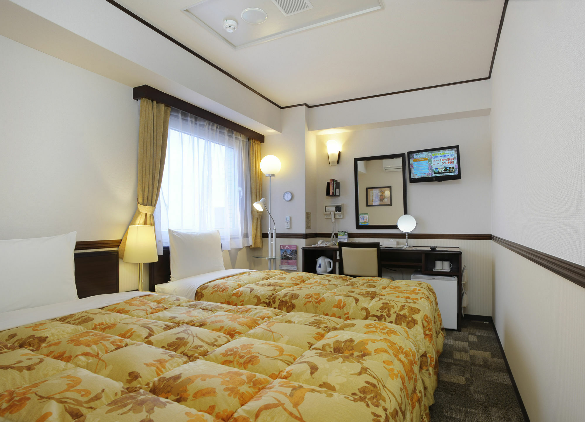 Toyoko Inn Osaka Tsuruhashi Ekimae Exterior photo